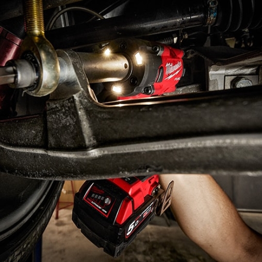 Máy siết bu lông Milwaukee M18 FIW212