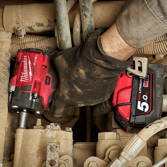 Máy siết bu lông Milwaukee M18 FIW212