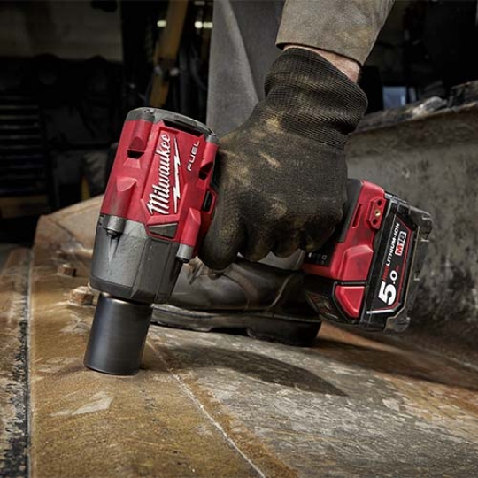 Máy siết bu lông Milwaukee M18 FMTIW2F12-0X0 ( Chưa Pin & Sạc )