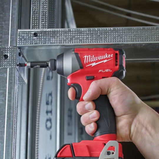 Máy bắt vít Milwaukee M18 FID2-0X ( Chưa Pin & Sạc )